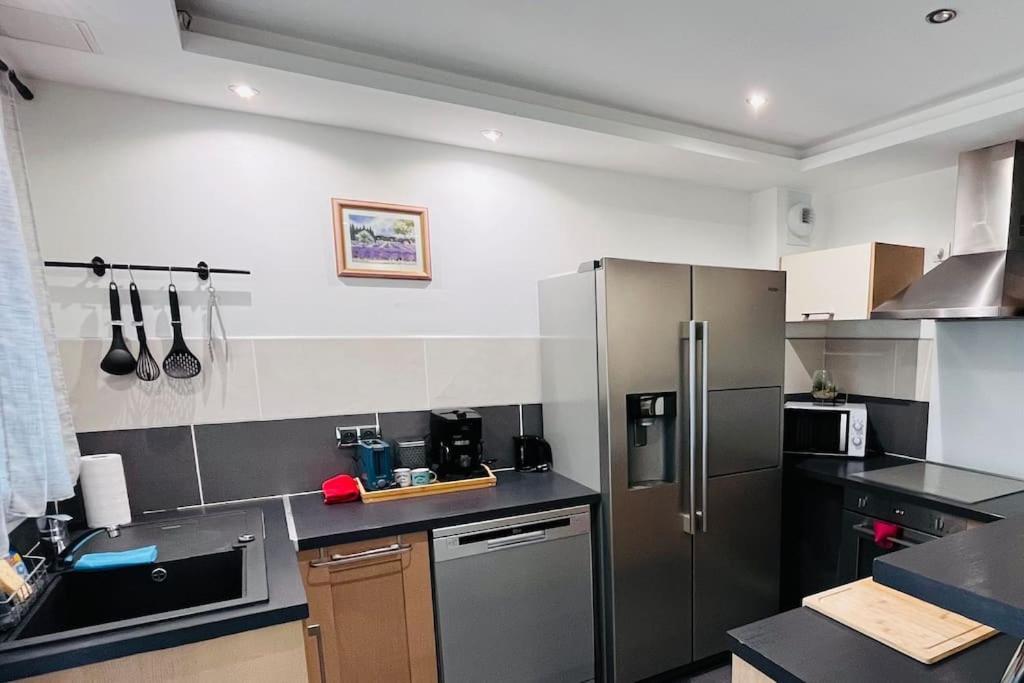 Appartement Proche Centre Ville Avec Parking Gratuit Аннесі Екстер'єр фото