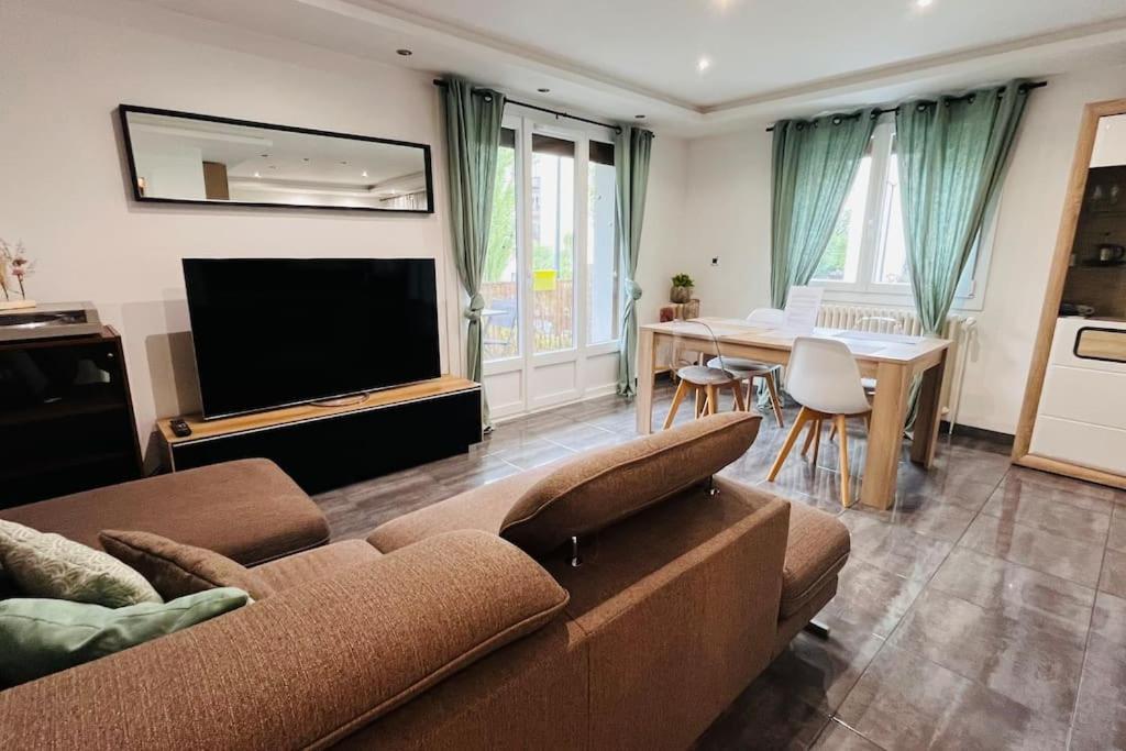 Appartement Proche Centre Ville Avec Parking Gratuit Аннесі Екстер'єр фото
